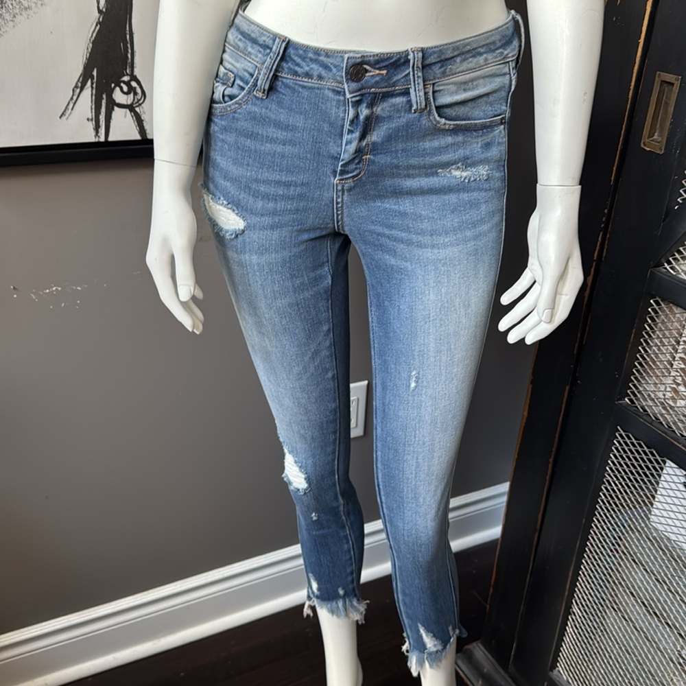 Hidden Distressed Jeans